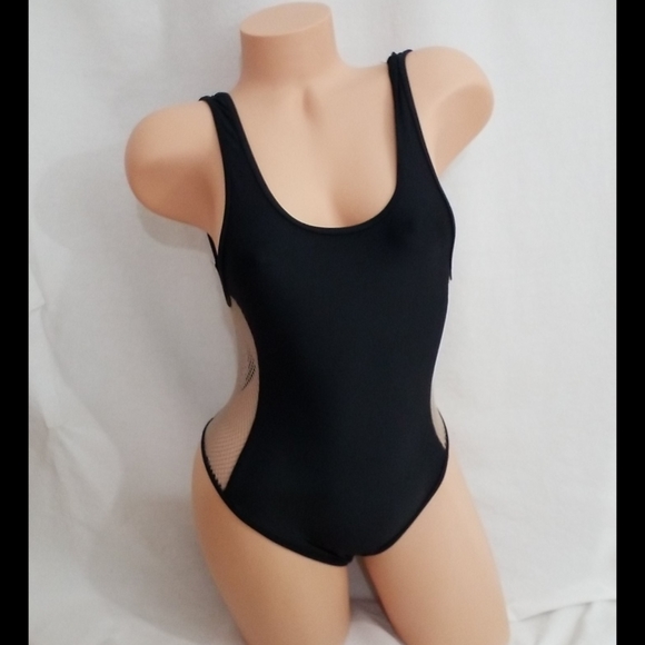 KAOHS one piece suit - Picture 4 of 7